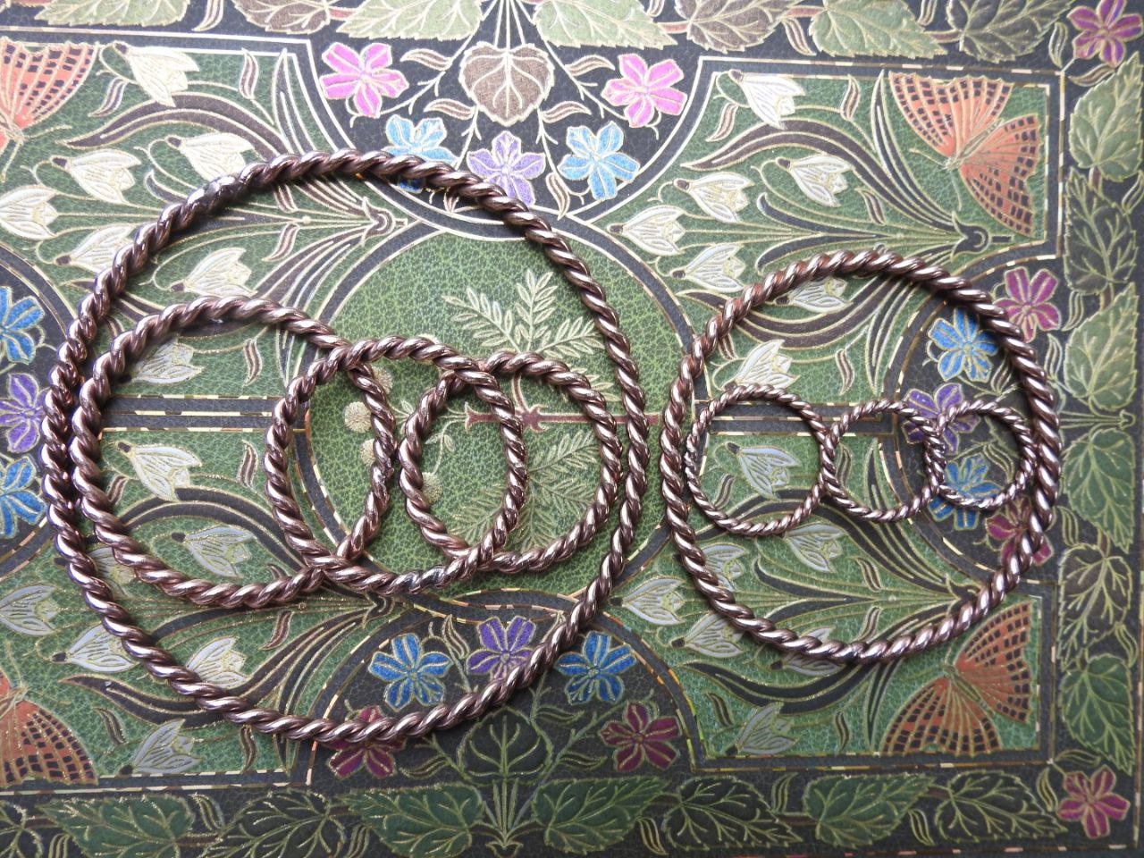 Ringe auf Holz
